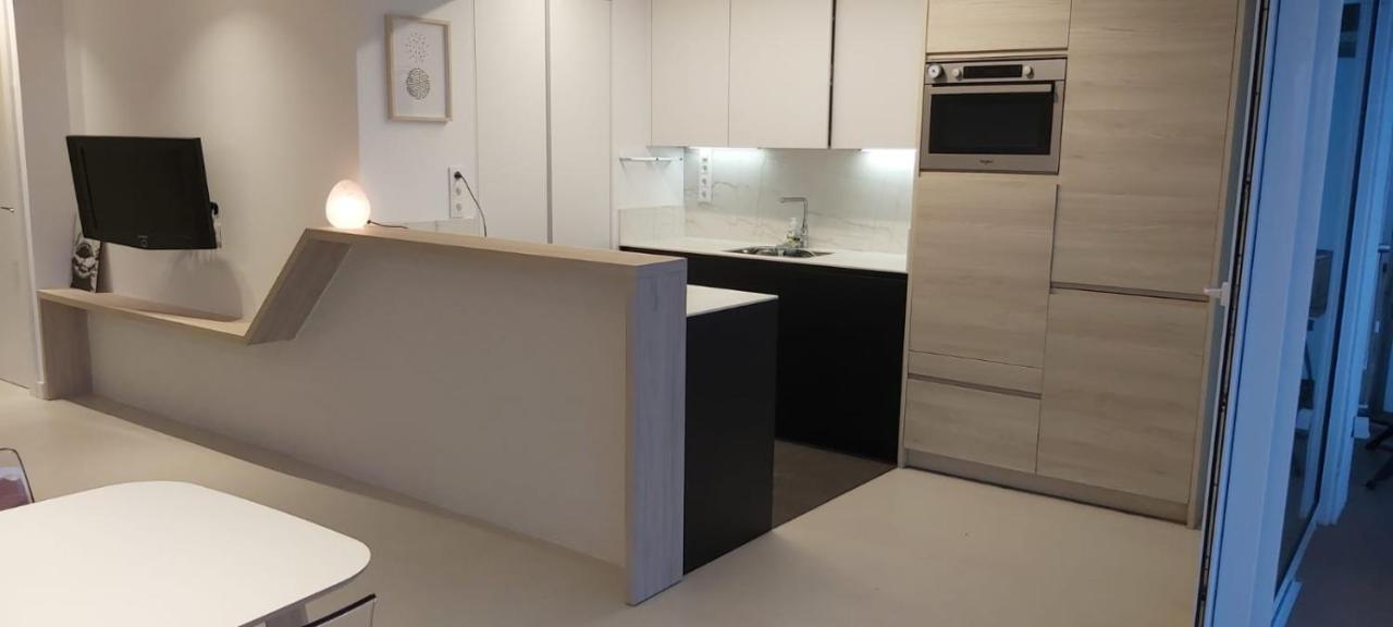 Jacuzzi & Sauna Apartment ! Salou Eksteriør billede